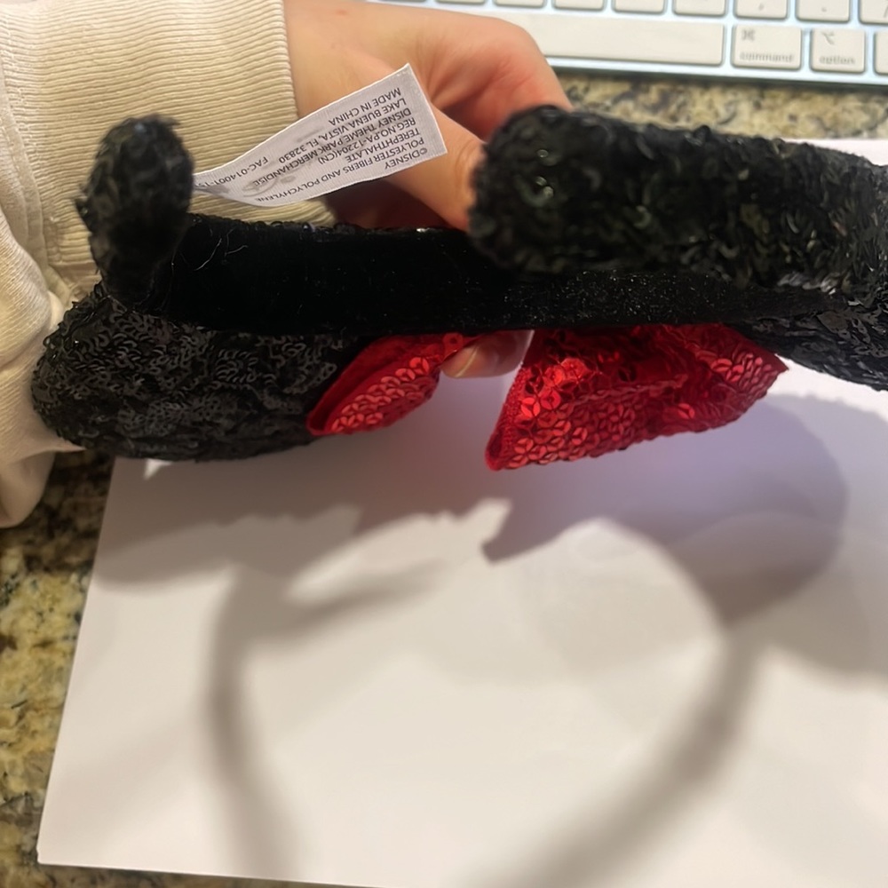 Authentic Disney MICKEY EARS - Picture 5 of 5